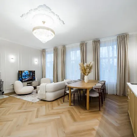 アパート Spacious 2 Bedroom Apartment, *