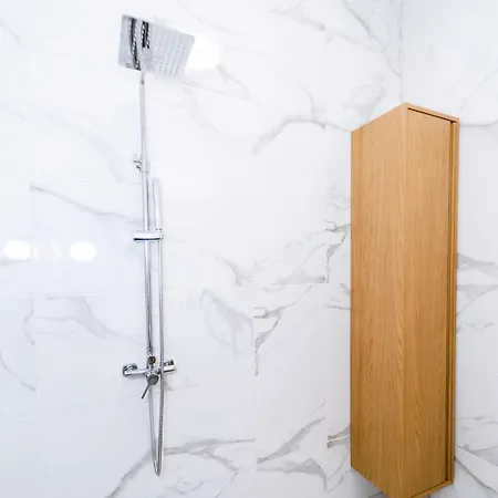 Spacious 2 Bedroom Apartment, アパート *