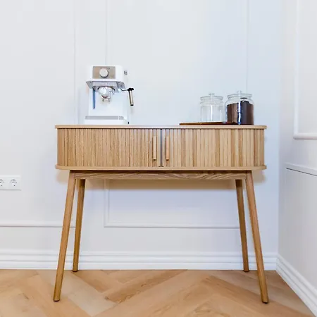 Spacious 2 Bedroom Apartment, リガ
