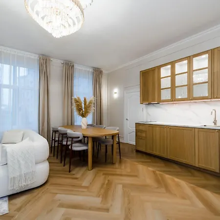 Spacious 2 Bedroom Apartment, アパート リガ
